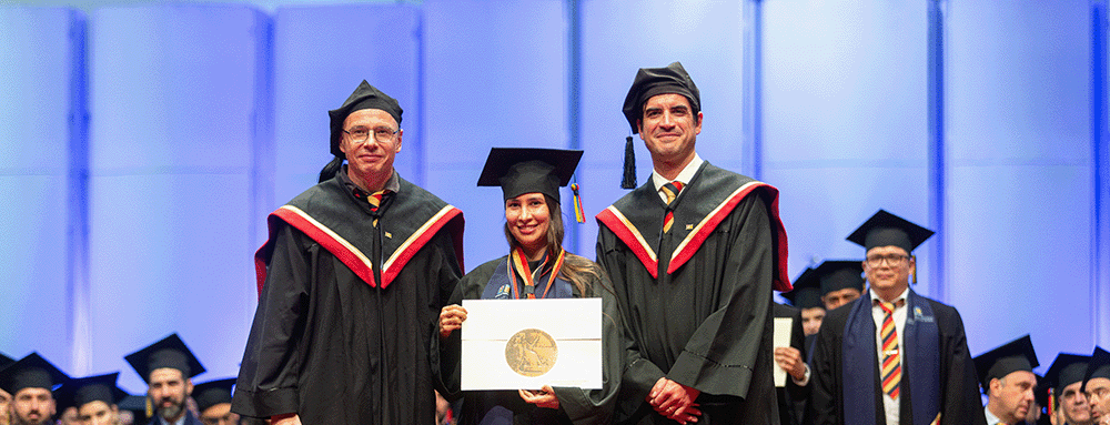 USM entrega 252 grados de magíster y 17 doctorados - Dirección de ...